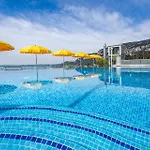 Sky Pool Hotel Sole Garda